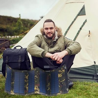 Wodoodporne przenośne składane panele słoneczne Mini 15 W USB do baterii telefonu komórkowego